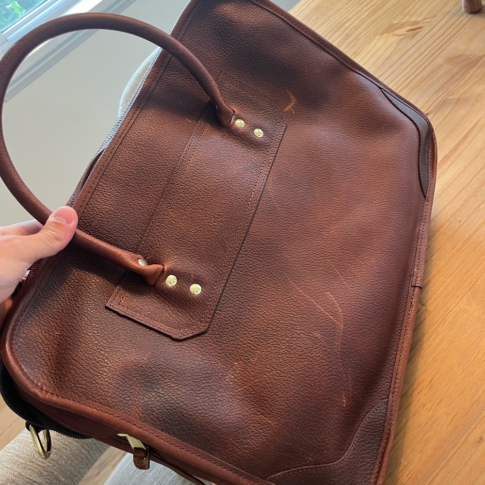 Orvis Chestnut Brown Leather Briefcase with Brass Accents - Picture 3 of 7
